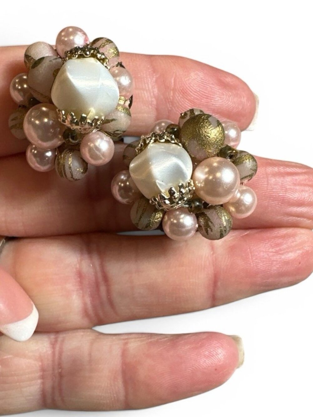 VTG Japan Signed Beaded Cluster Pink & Gold Clip On Earrings Estate Jewelry - Picture 2 of 4